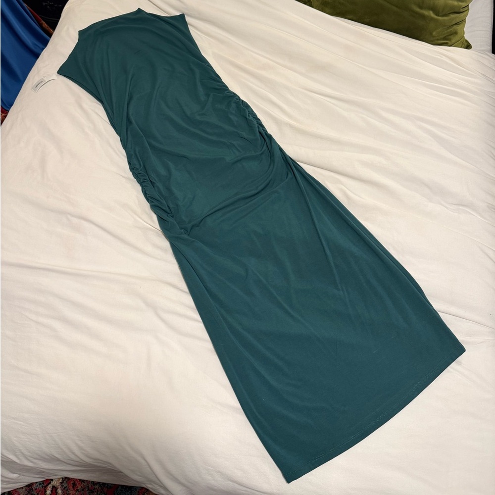 Elegant Teal Sleeveless Dress